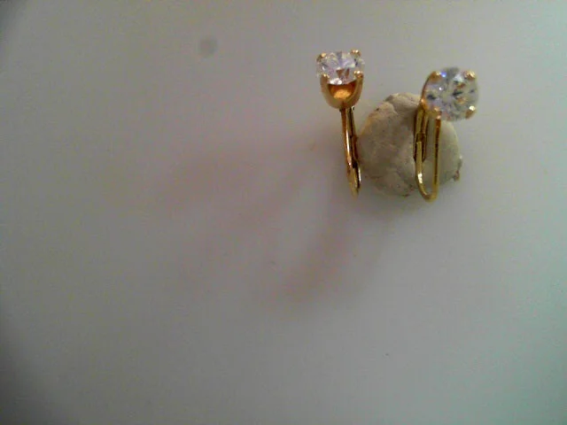 14k earrrings & diamond