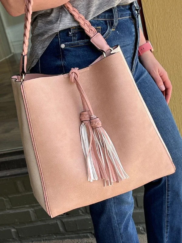 M2175 Dina Contrast Tote w/ Tassel